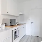 Contemporary 1Bd Studio Flat - Willesden Green!