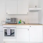Contemporary 1Bd Studio Flat - Willesden Green!