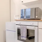 Contemporary 1Bd Studio Flat - Willesden Green!